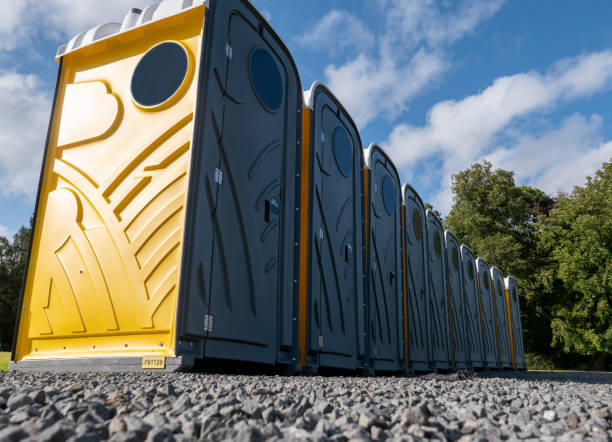 Portable Toilet Rental for Emergency Services in Cloverleaf, TX
