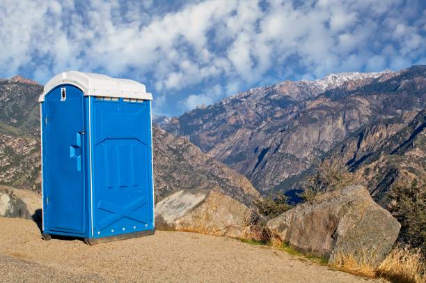 Best Deluxe Portable Toilet Rental  in Cloverleaf, TX